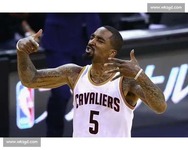 巅峰 JR 史密斯 CBA 统治力:场均 34.4 分 + 60 分狂潮,CBA 乔丹实至名归!