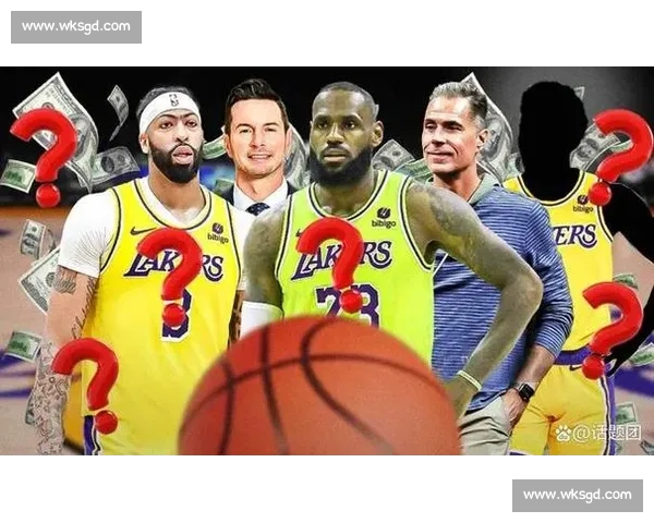 詹姆斯或签两年顶薪续约湖人！父子三人同台历史性时刻进入倒计时